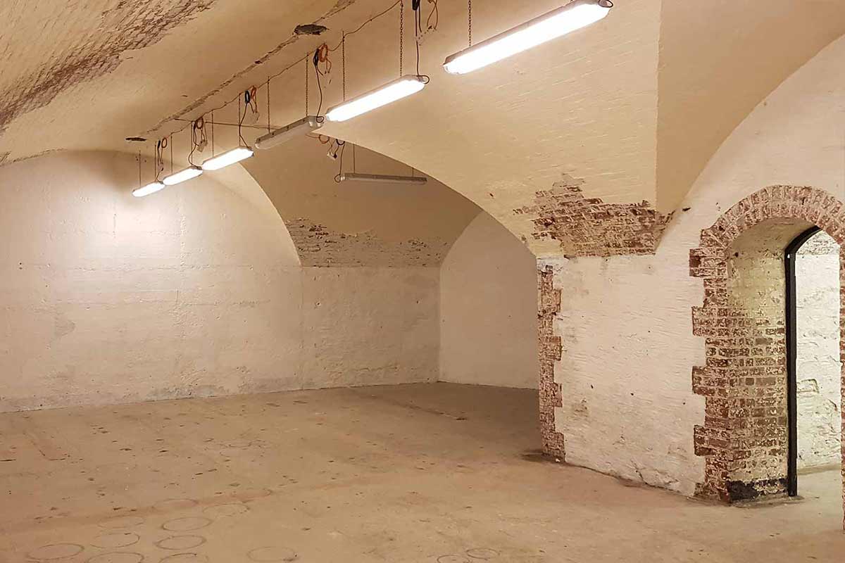 internal-keep Eggbuckland Keep